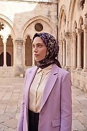 Varaklı İpeksi Saten Eşarp