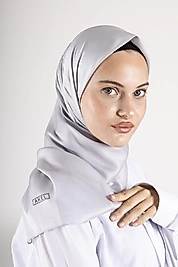 Düz Kristal Kumaş Eşarp - Kaymaz, Şık, Tok Duran | Günlük & Abiye Uyumlu