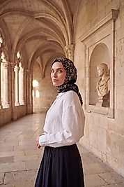 Varaklı İpeksi Saten Eşarp