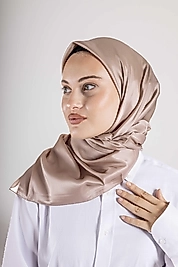 Düz Kristal Kumaş Eşarp - Kaymaz, Şık, Tok Duran | Günlük & Abiye Uyumlu